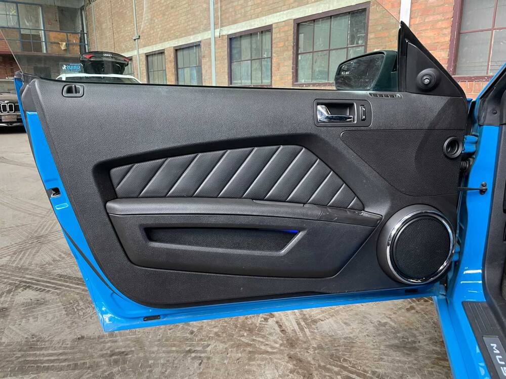 Ford Mustang 3.7 V6 309pk 2014, S-079-ZJ