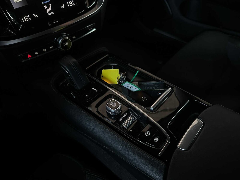 Volvo V60 2.0 T6 Twin Engine AWD Momentum Pro 253pk 2020, H-754-FN