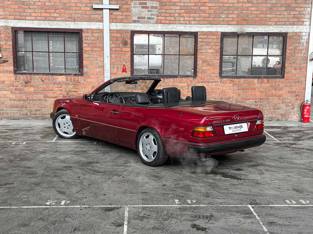Mercedes-Benz 300 CE-24 Cabriolet 124 1993 E-Class