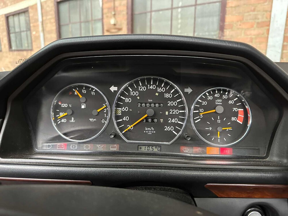 Mercedes-Benz 300 CE-24 Cabriolet 124 1993 E-Class