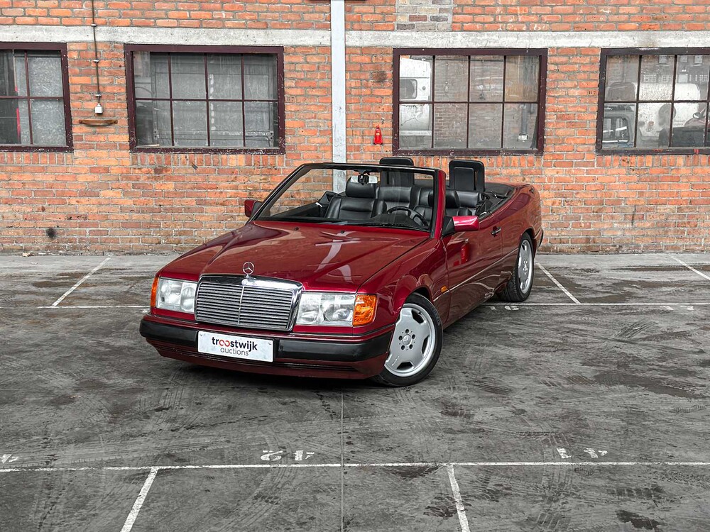 Mercedes-Benz 300 CE-24 Cabriolet 124 1993 E-Class
