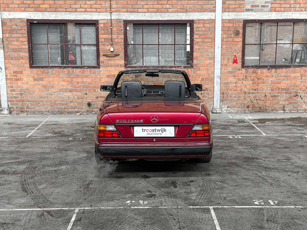 Mercedes-Benz 300 CE-24 Cabriolet 124 1993 E-Class