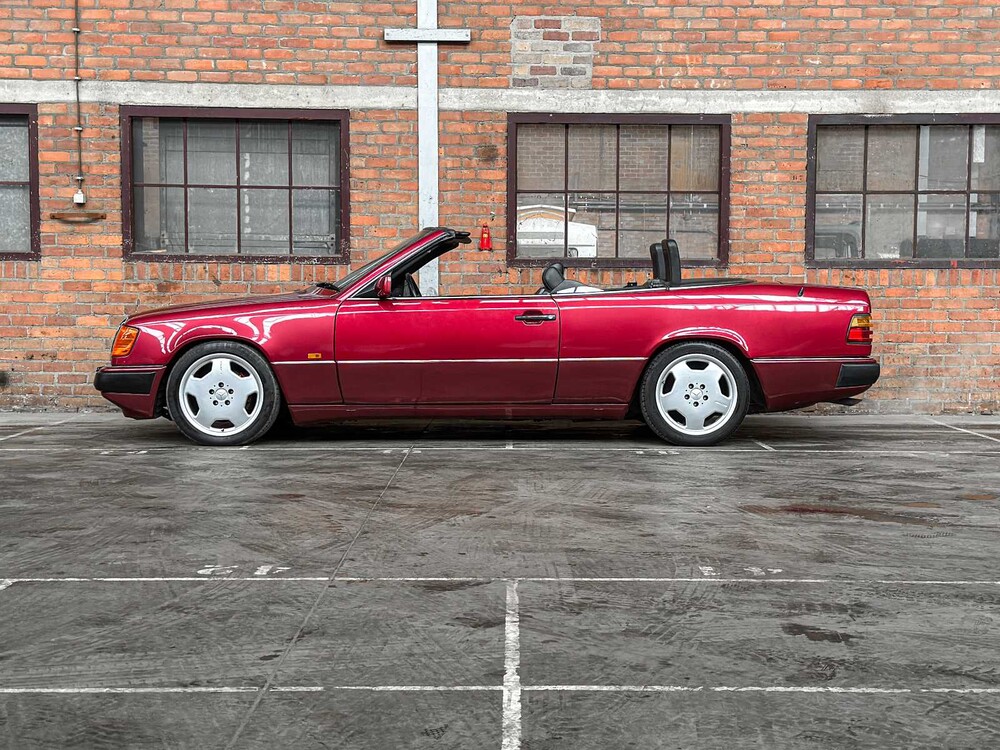 Mercedes-Benz 300 CE-24 Cabriolet 124 1993 E-Class
