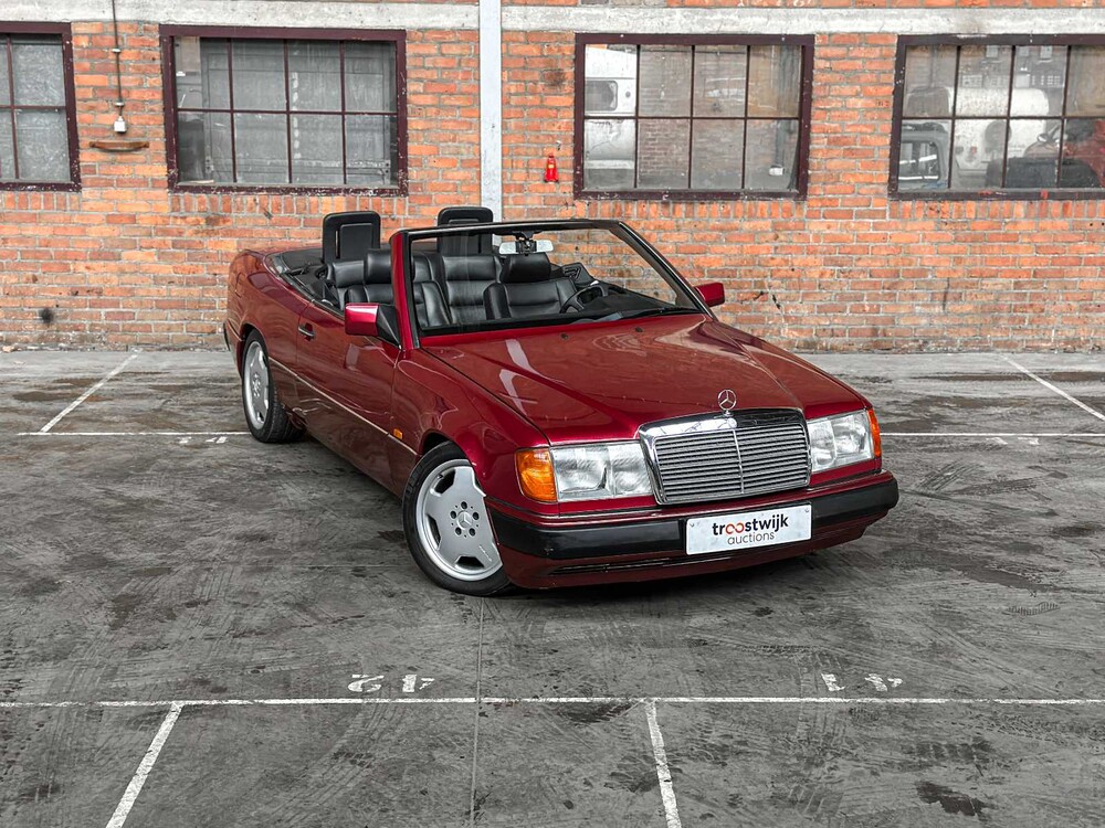 Mercedes-Benz 300 CE-24 Cabriolet 124 1993 E-Class