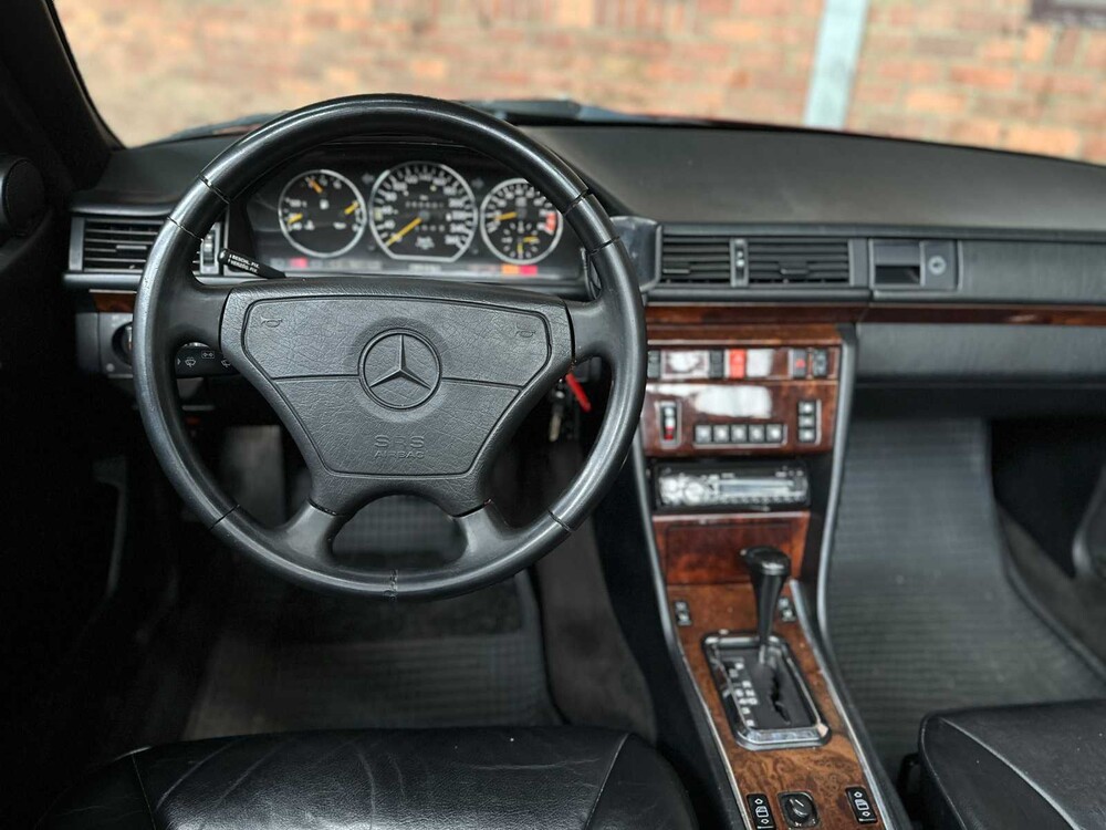 Mercedes-Benz 300 CE-24 Cabriolet 124 1993 E-Class