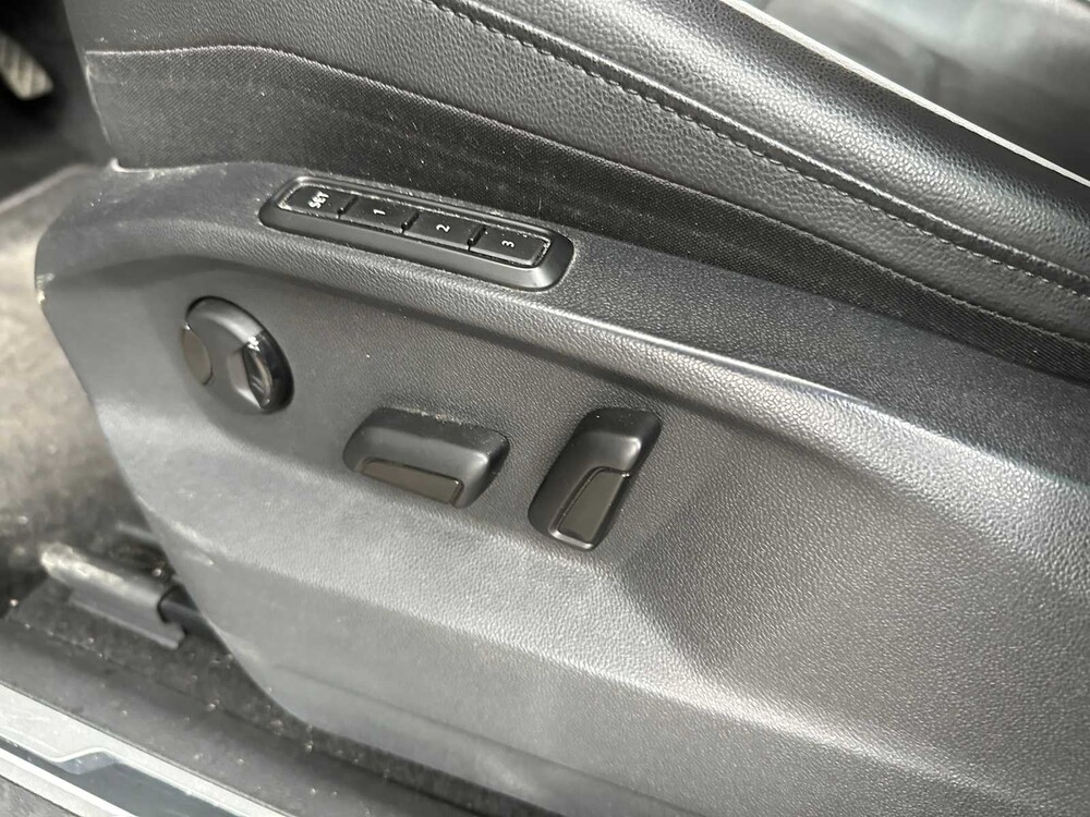 Volkswagen Tiguan R-Line 1.5 TSI ACT Highline Business 150pk 2020, H-128-NT