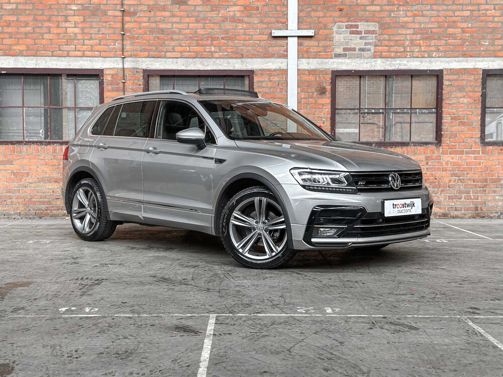 Volkswagen Tiguan R-Line 1.5 TSI ACT Highline Business 150pk 2020, H-128-NT