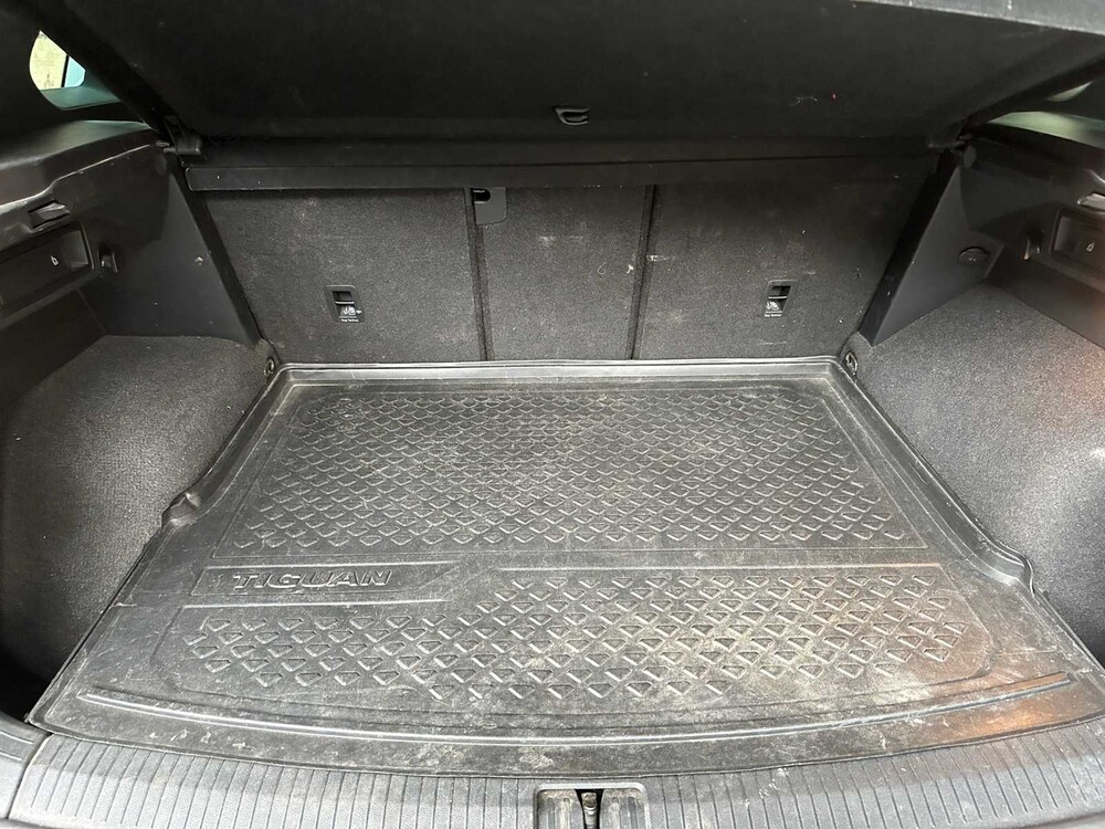 Volkswagen Tiguan R-Line 1.5 TSI ACT Highline Business 150pk 2020, H-128-NT