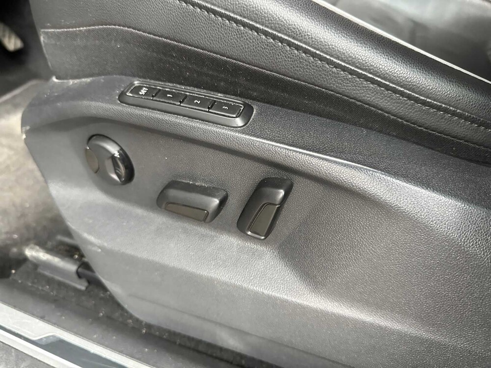 Volkswagen Tiguan R-Line 1.5 TSI ACT Highline Business 150pk 2020, H-128-NT