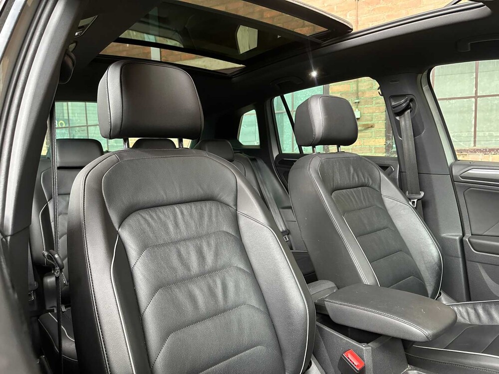 Volkswagen Tiguan R-Line 1.5 TSI ACT Highline Business 150hp 2020, H-128-NT