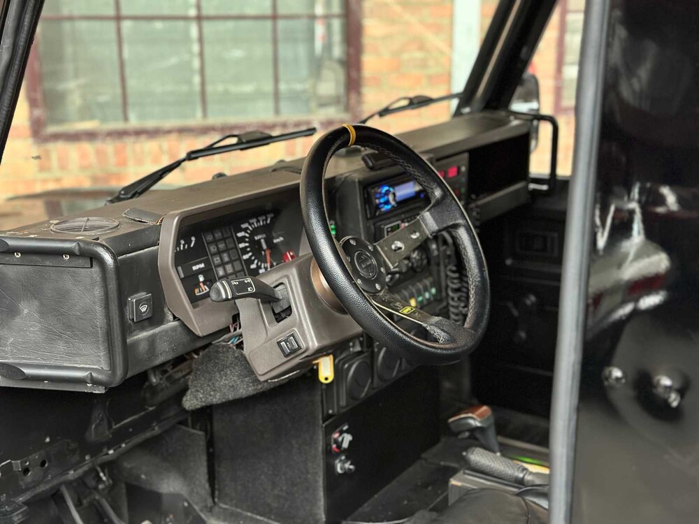 Land Rover Defender 100 4.6 V8 -SPECTRE- 231PS 1990, 31-BP-HL