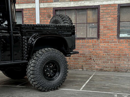 Land Rover Defender 100 4.6 V8 -SPECTRE- 231pk 1990, 31-BP-HL