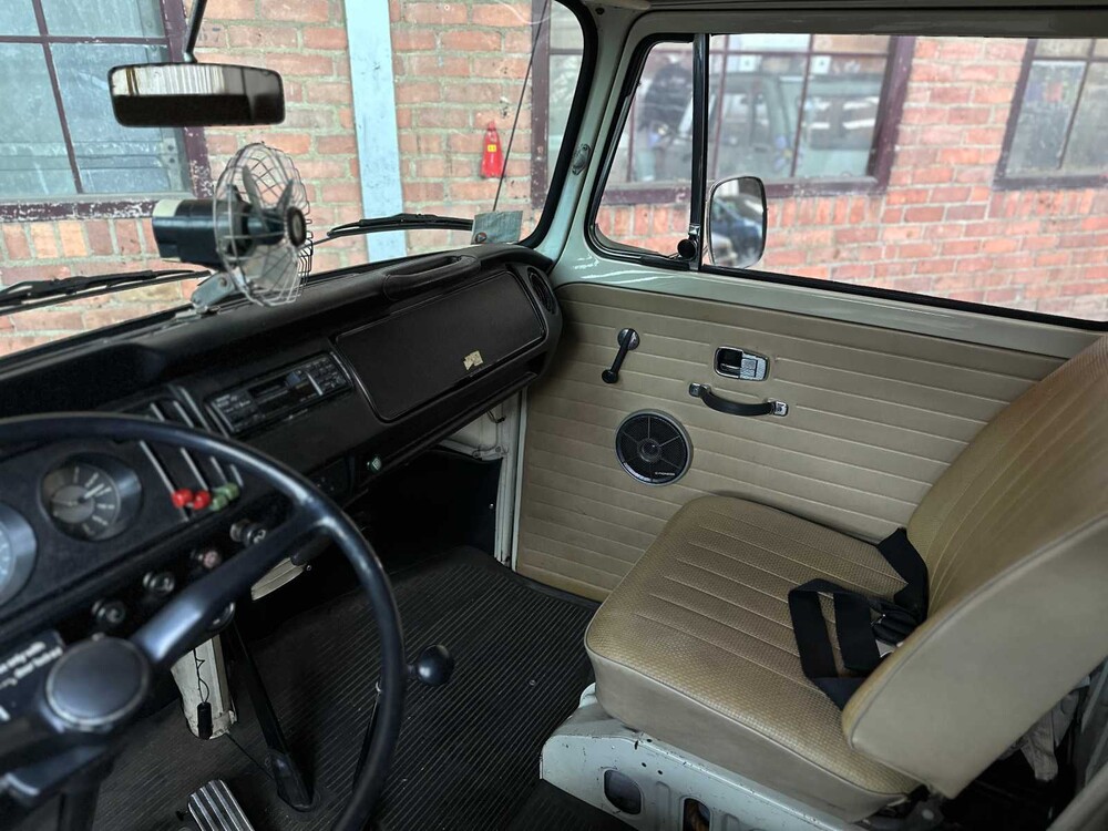 Volkswagen T2a Westfalia Camper (model 231) 46hp 1968, PM-87-27