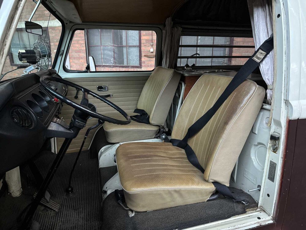 Volkswagen T2a Westfalia Camper (model 231) 46hp 1968, PM-87-27