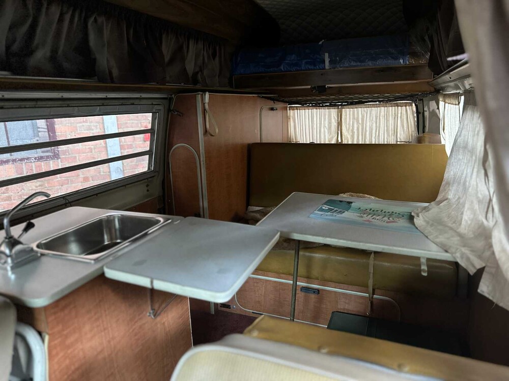 Volkswagen T2a Westfalia Camper (model 231) 46hp 1968, PM-87-27