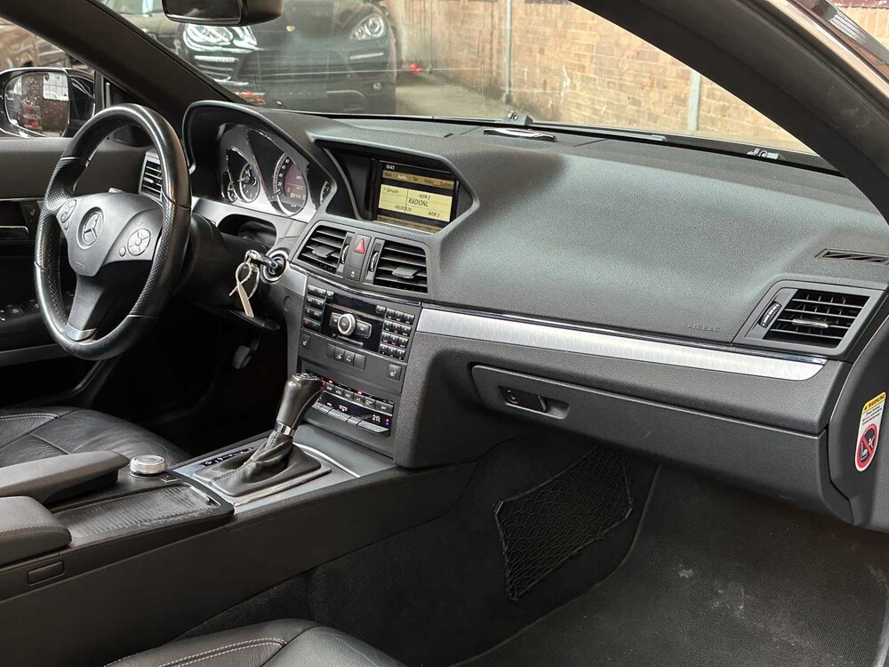 Mercedes-Benz E350 CGI Elegance 3.5 V6 292hp 2009 E-class Coupé, 29-NHZ-8