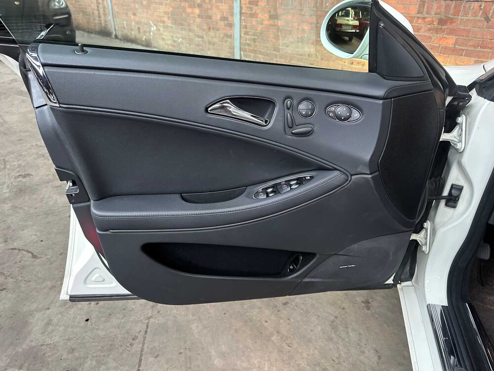 Mercedes-Benz CLS500 5.0 V8 306hp 2005 CLS-Class Youngtimer