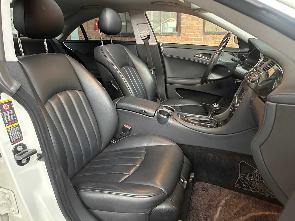 Mercedes-Benz CLS500 5.0 V8 306hp 2005 CLS-Class Youngtimer
