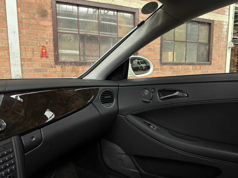 Mercedes-Benz CLS500 5.0 V8 306hp 2005 CLS-Class Youngtimer