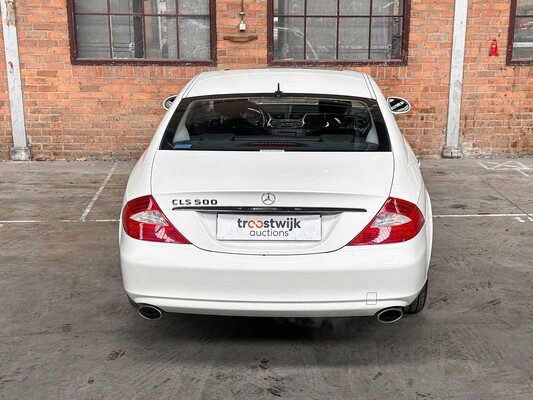 Mercedes-Benz CLS500 5.0 V8 306PS 2005 CLS-Klasse Youngtimer