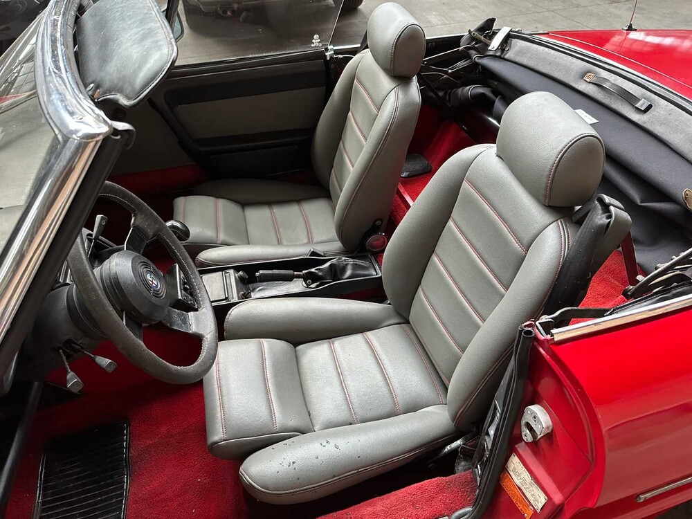 Alfa Romeo Spider 2.0 115hp 1987