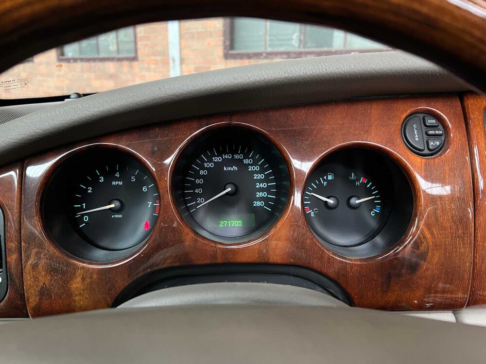 Jaguar XK8 4.0 V8 Convertible 284hp 1999, 61-DN-PT