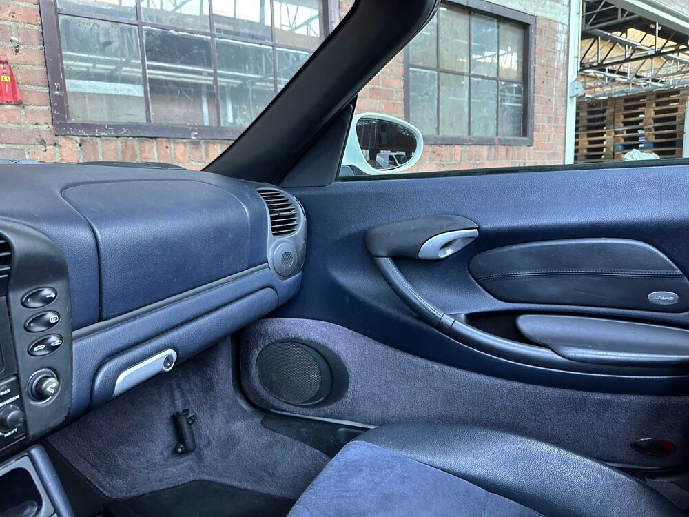 Porsche Boxster 986 facelift 2.7 228hp 2003 Youngtimer