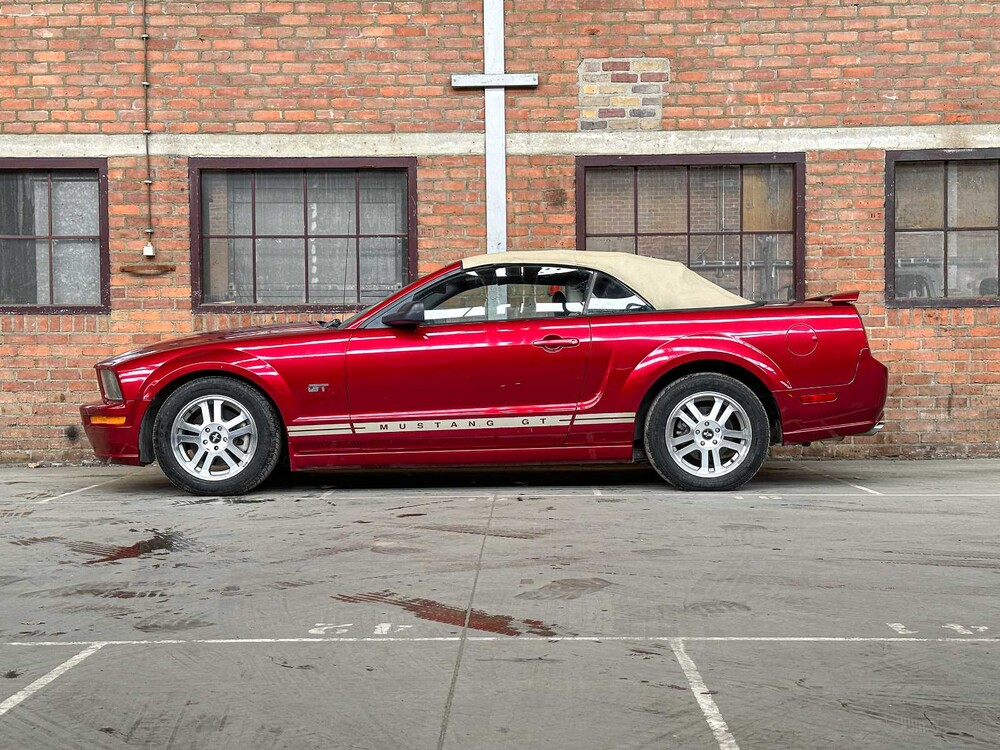Ford Mustang GT Cabriolet 4.6 V8 305hp 2006 Youngtimer