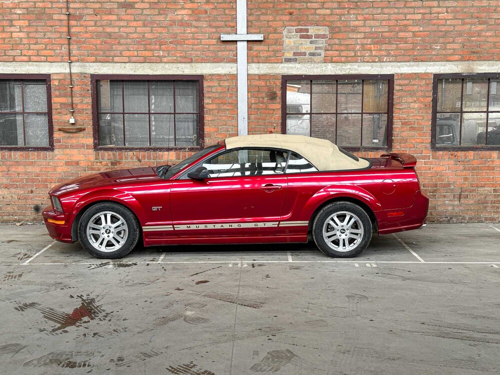 Ford Mustang GT Cabriolet 4.6 V8 305hp 2006 Youngtimer