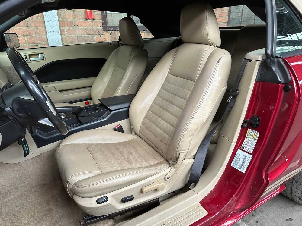 Ford Mustang GT Cabriolet 4.6 V8 305hp 2006 Youngtimer