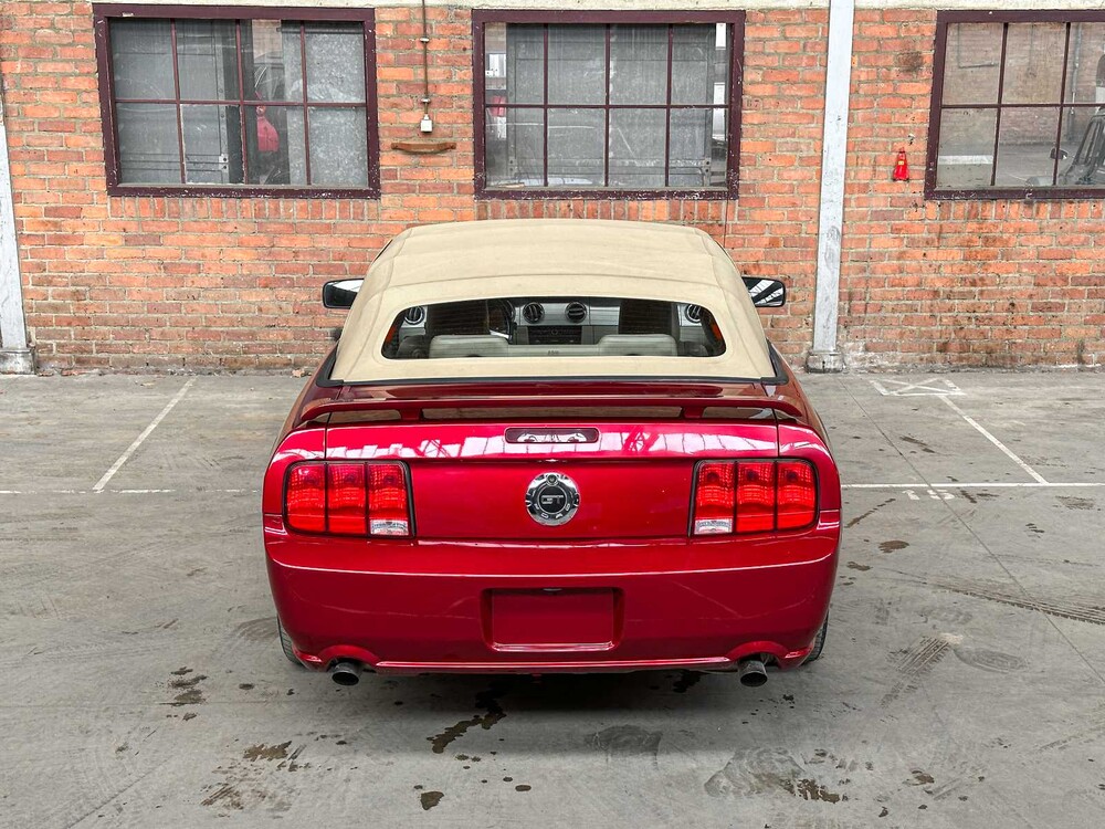 Ford Mustang GT Cabriolet 4.6 V8 305hp 2006 Youngtimer