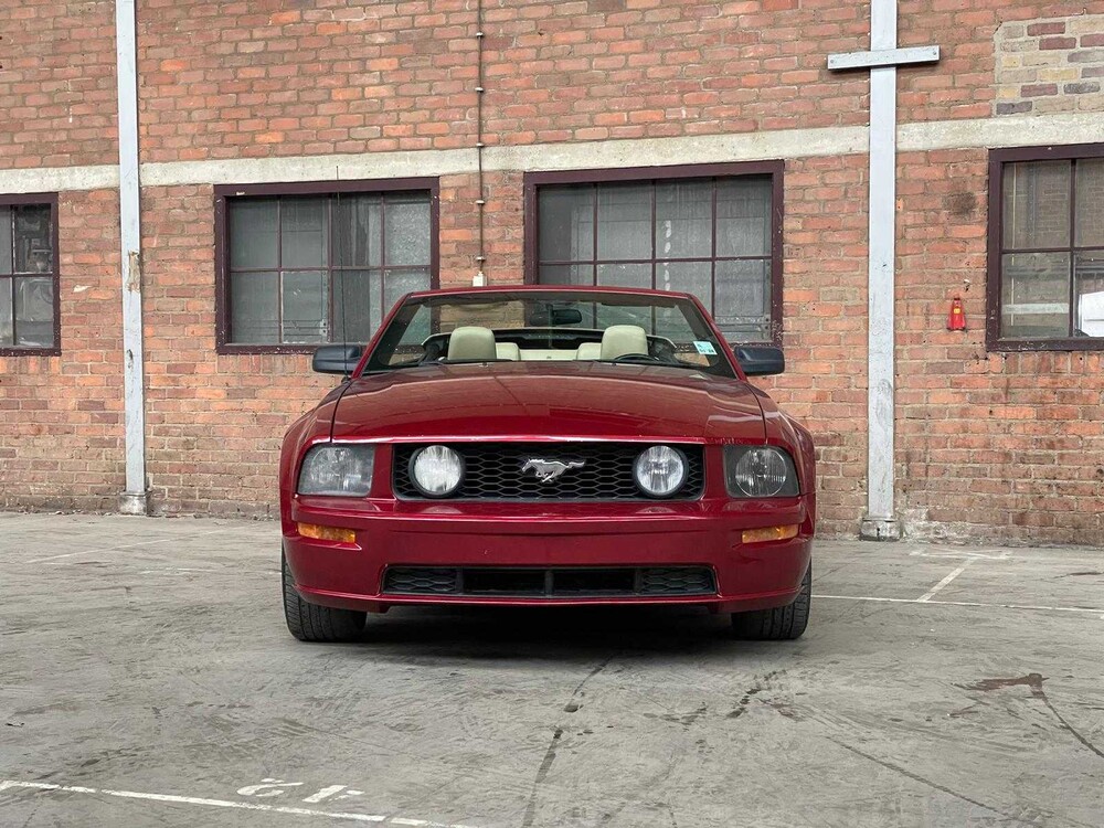 Ford Mustang GT Cabriolet 4.6 V8 305hp 2006 Youngtimer