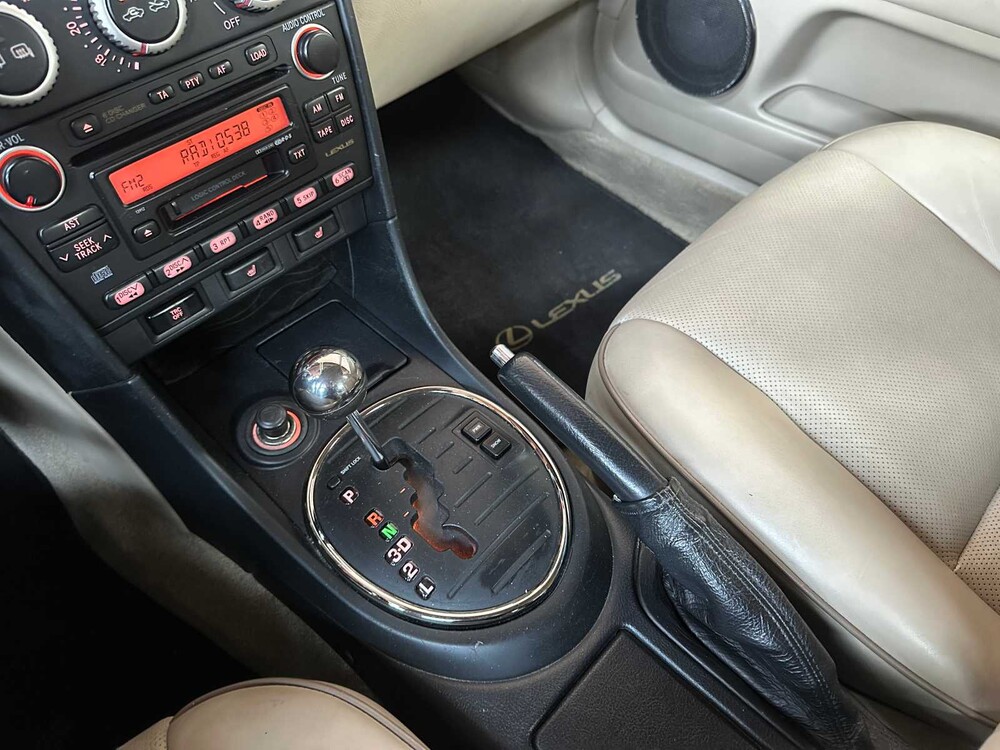 Lexus IS 200 Business 155hp 2004, 58-PF-JB