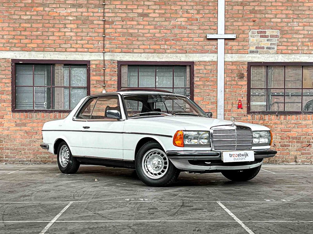 Mercedes-Benz 230 C (280 LPG ENGINE) 200-280 (W123) 184hp 1977, 50-SG-25