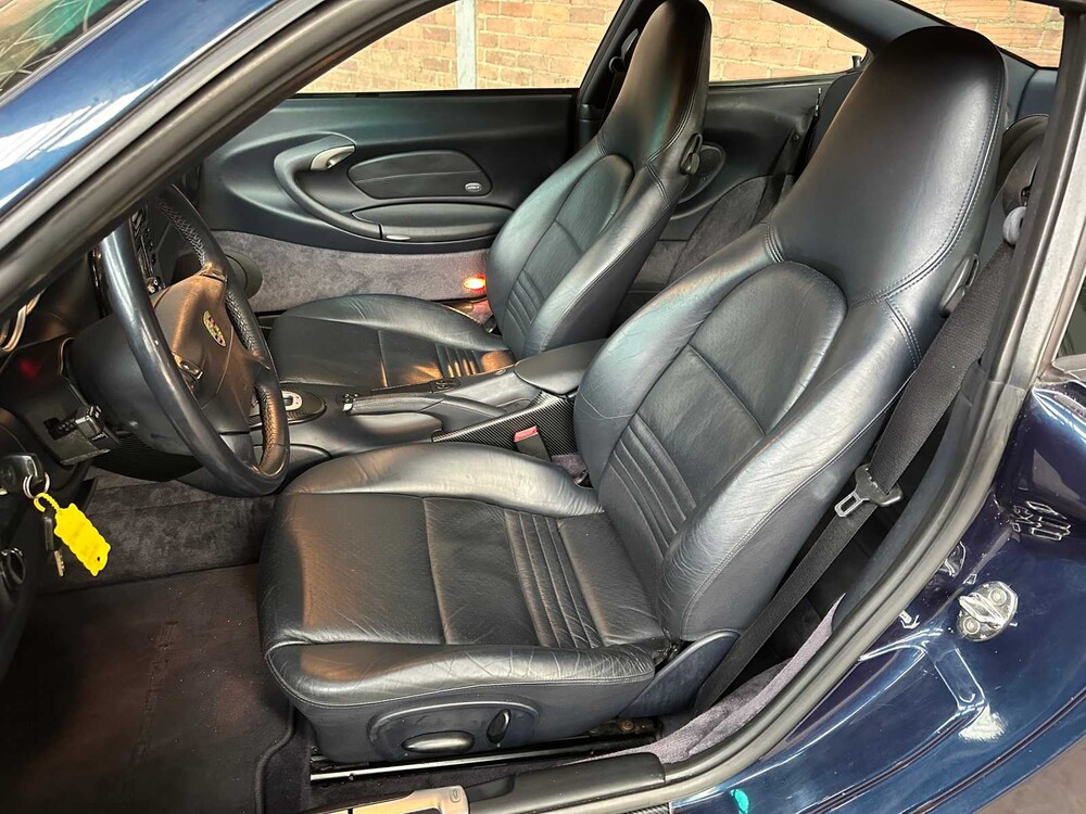 Porsche 911 Carrera 4 3.4 Coupé 996 300PS 2000, S-985-VZ Youngtimer