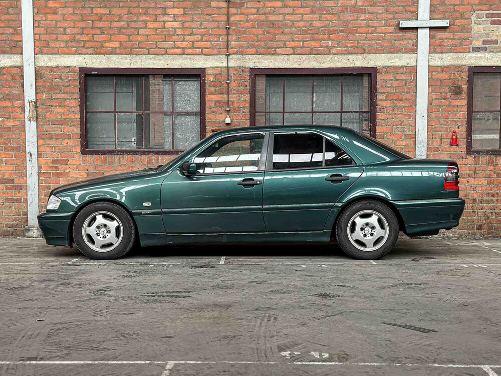 Mercedes-Benz C220 CDI W202 125hp 1999 C-Class
