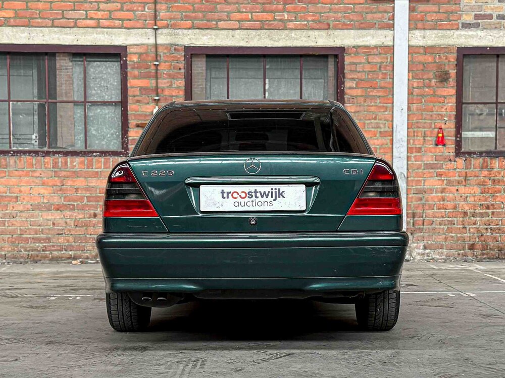 Mercedes-Benz C220 CDI W202 125hp 1999 C-Class