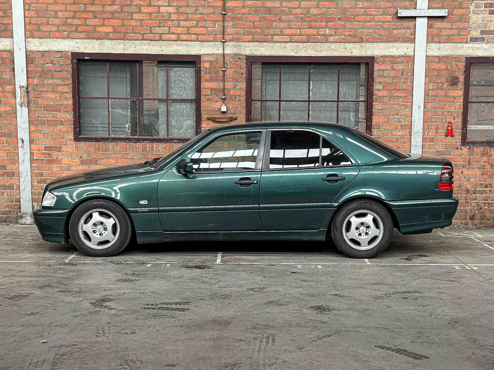 Mercedes-Benz C220 CDI W202 125hp 1999 C-Class