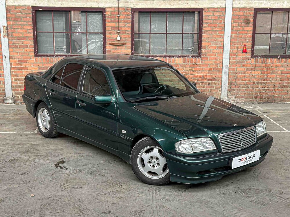 Mercedes-Benz C220 CDI W202 125hp 1999 C-Class