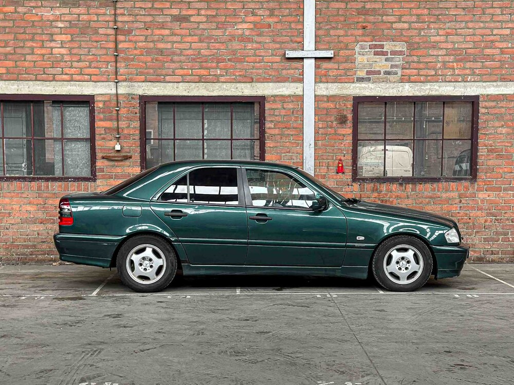 Mercedes-Benz C220 CDI W202 125hp 1999 C-Class