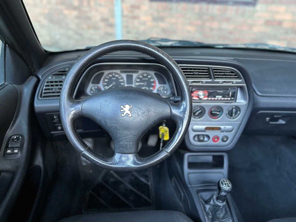 Peugeot 306 Cabriolet 2.0-16V 132hp 2000, 78-FJ-NX Youngtimer