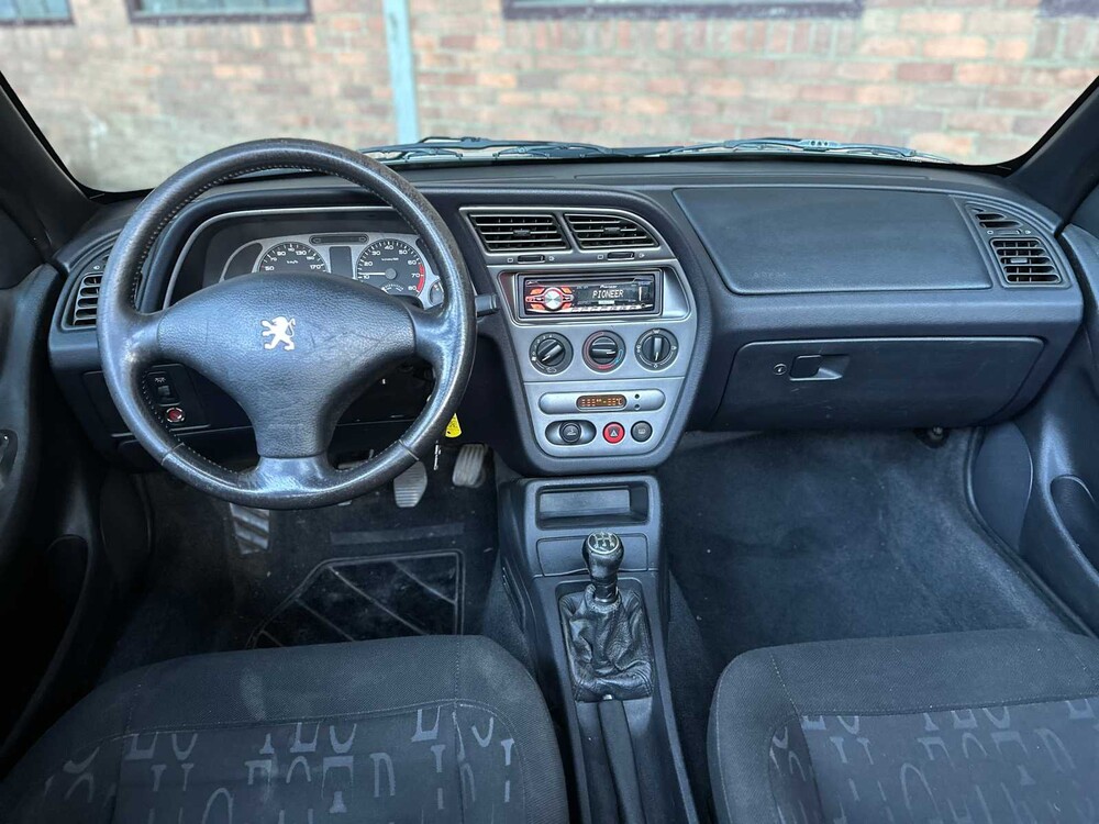 Peugeot 306 Cabriolet 2.0-16V 132hp 2000, 78-FJ-NX Youngtimer
