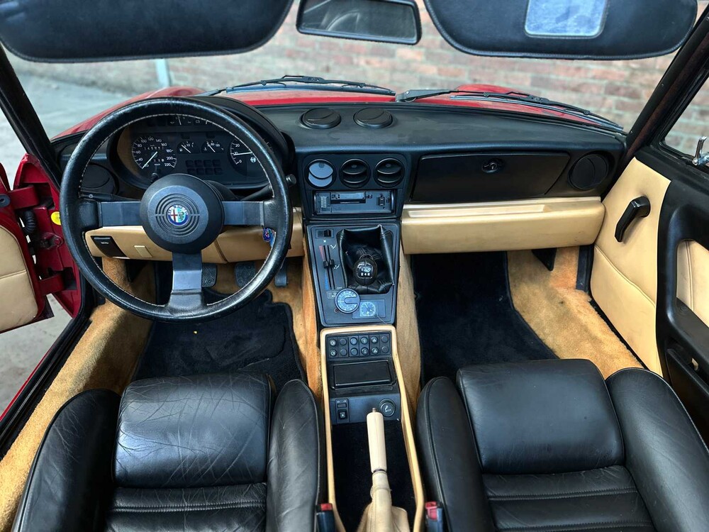 Alfa Romeo Spider 2.0 117PS 1991, YZ-30-YF