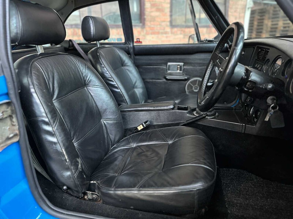 MGB GT Coupe 1.8 95hp 1977 MG B-Type, 65-YB-39 Classic Car