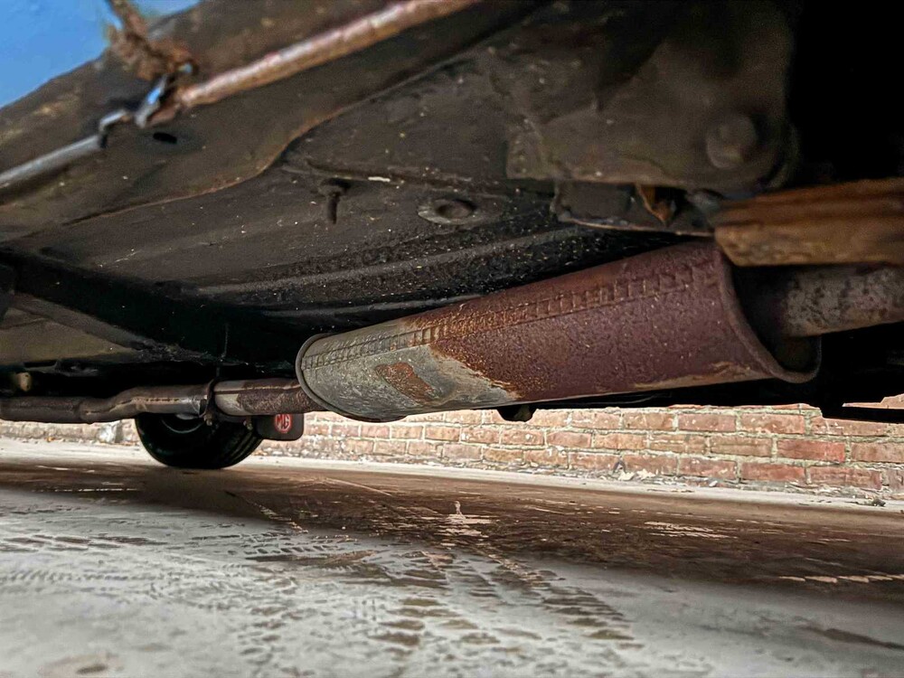 MGB GT Coupe 1.8 95hp 1977 MG B-Type, 65-YB-39 Classic Car