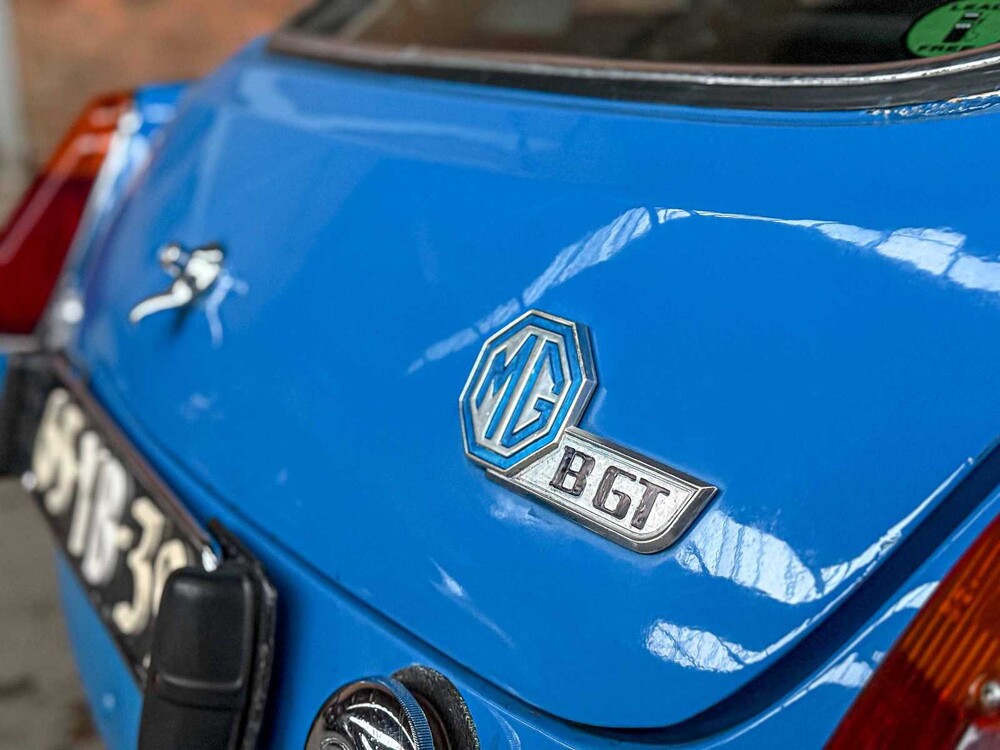 MGB GT Coupe 1.8 95hp 1977 MG B-Type, 65-YB-39 Classic Car