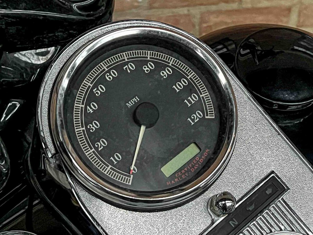 Harley-Davidson FLHRI Road King Touring 1450cc Motorrad 2005