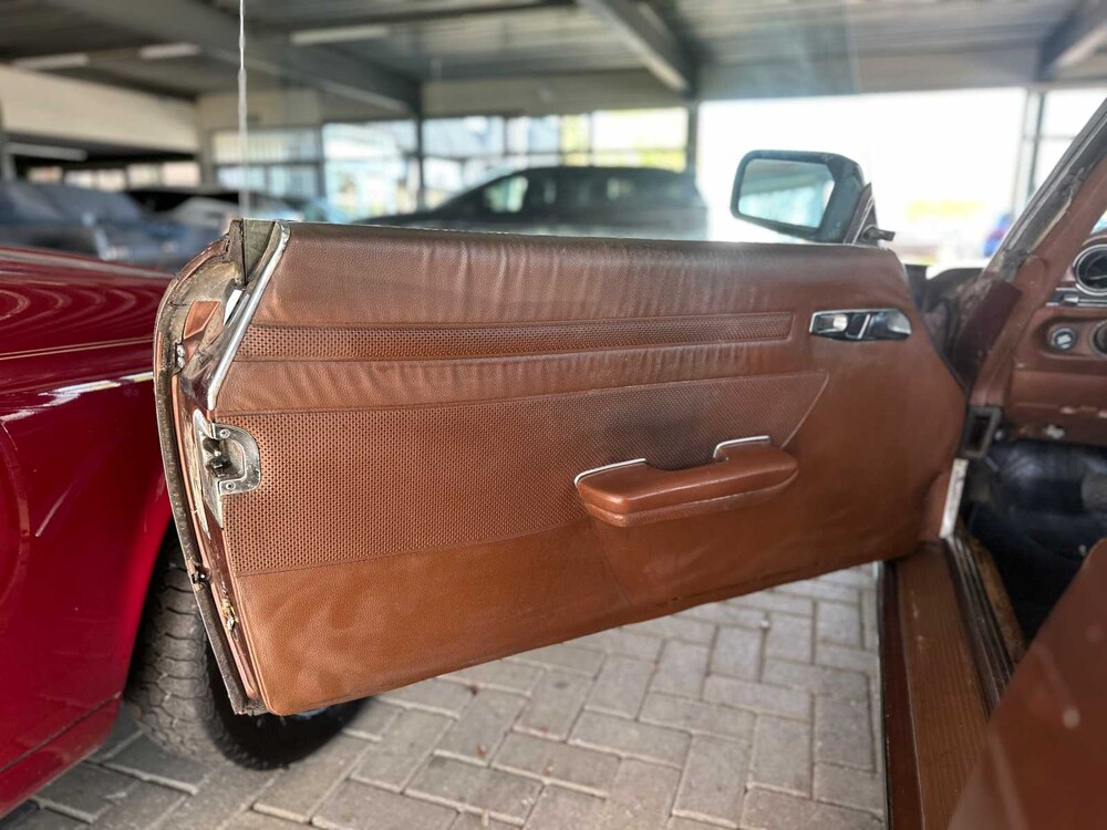 Mercedes-Benz SL450 4.5 V8 1976 SL-Klasse 