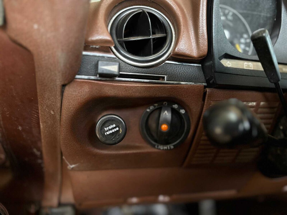 Mercedes-Benz SL450 4.5 V8 1976 SL-Klasse 