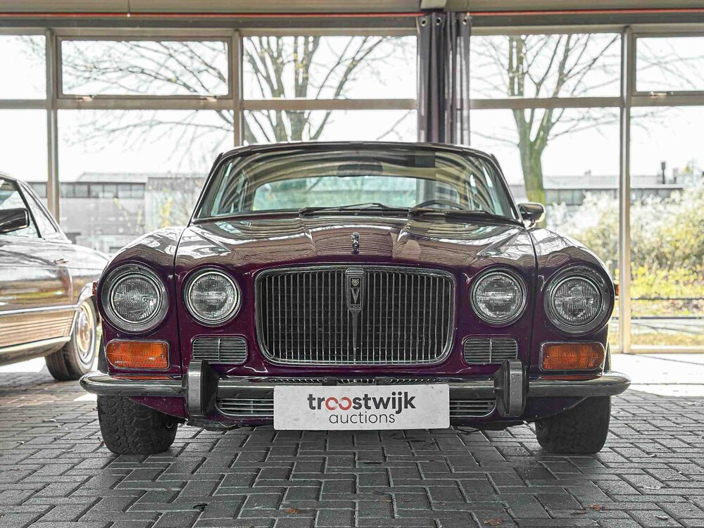 Jaguar XJ12 5.3 V12 Series 1 265hp 1973